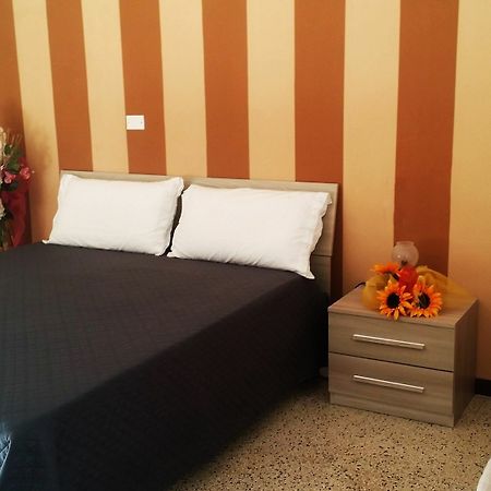 Torre Lapillo Beach Порто-Чезарео Экстерьер фото